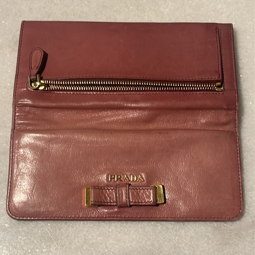 Prada Saffiano Bow Zippy Wallet - Picture 17 of 17